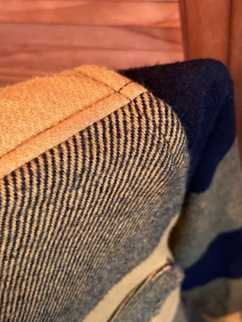 MENS AMERICAN EAGLE PLAID SHIRT YELLOW BLACK SIZE SMALL - Picture 4 of 4